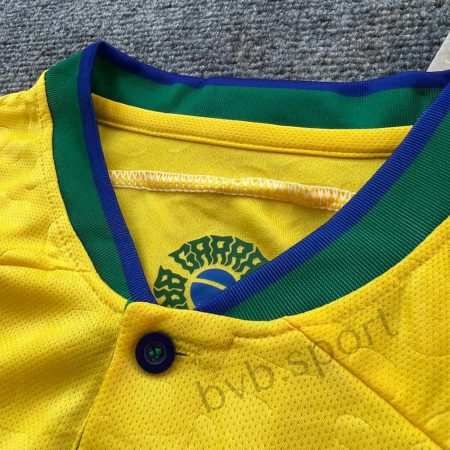 یقه لباس تیشرت شورت اول برزیل 2022-23