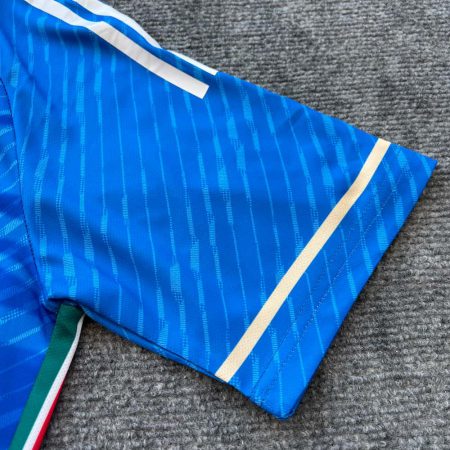 آستین لباس اول ایتالیا 2023 (تیشرت و شورت هواداری)