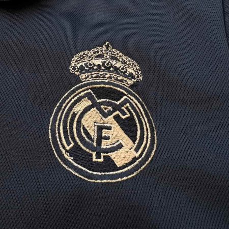 لوگوی دوختی پولوشرت رئال مادرید 2023